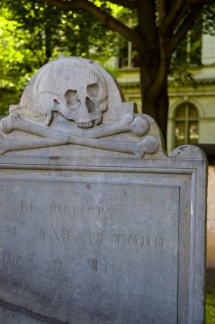 71. King's Chapel Burying Ground - 2